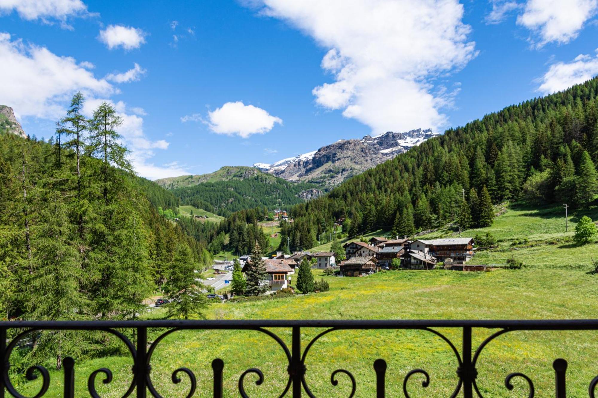 Albergo Monte Cervino Champoluc Exterior foto